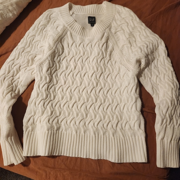 GAP Sweaters - GAP Women's Cream Cable Knit Sweater